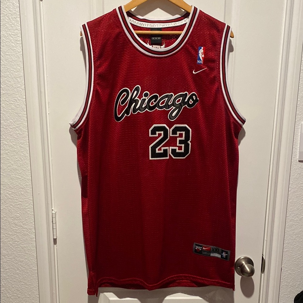 Vintage Nike Michael Jordan Chicago Bulls Basketball Ball Jersey